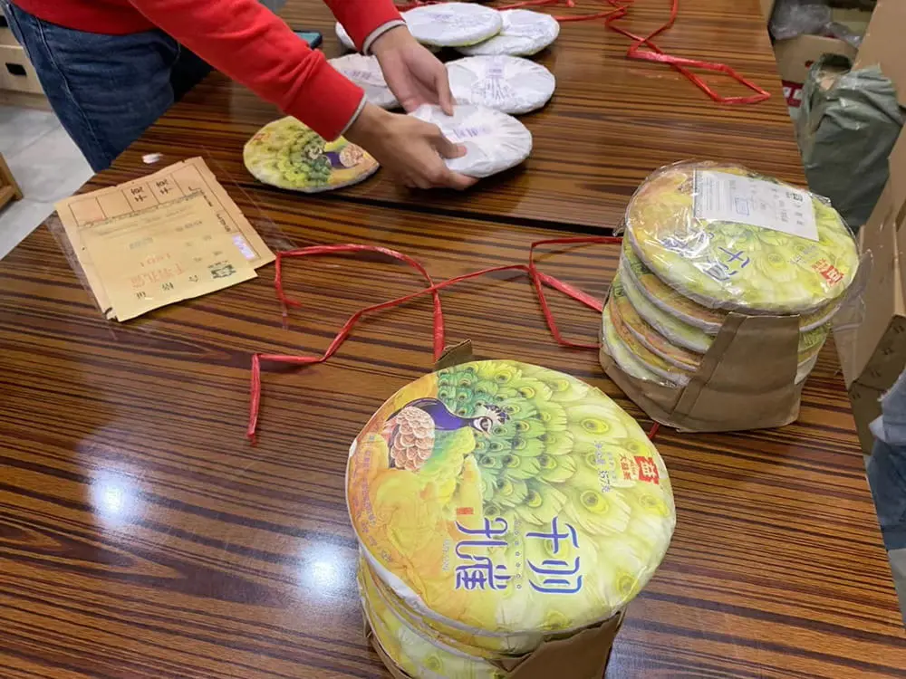 玉溪回收大益普洱茶2018年生茶熟茶图2