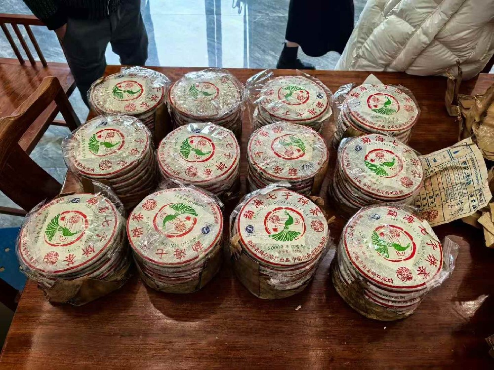 玉溪普洱茶回收专业服务，全国高价上门回收，24小时联系电话